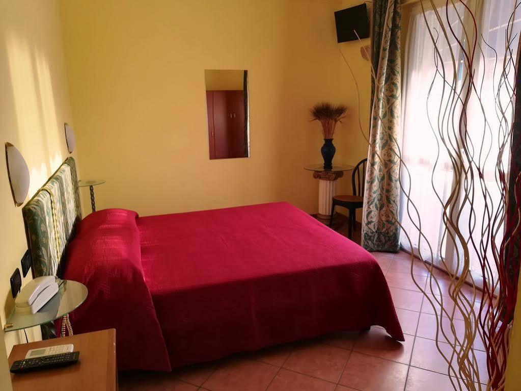 Colombo Hotel 3*