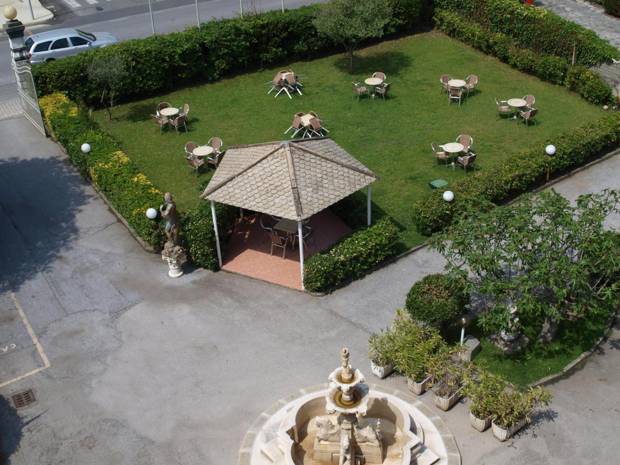 Hotel Colombo 3*