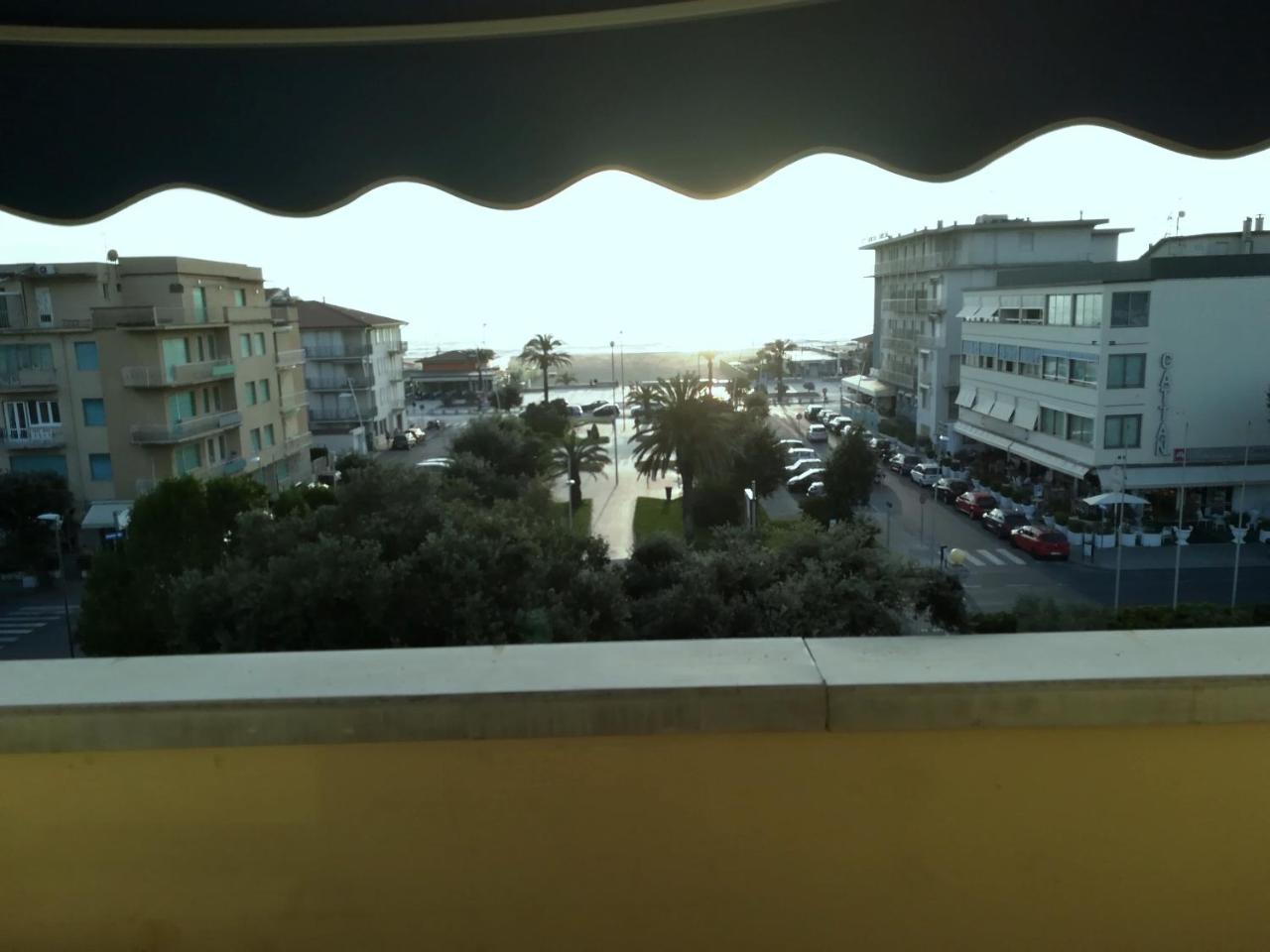 Colombo 3*
